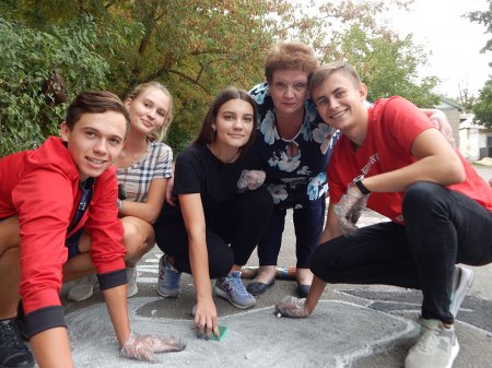 Конкурс малюнків на асфальті