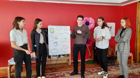 Гонка за лідером