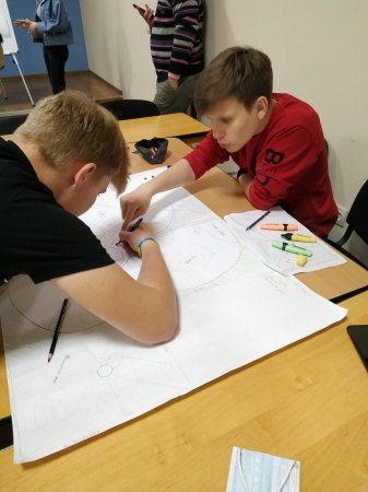 02 червня 10-ФМ клас відвідав ХДАЕУ