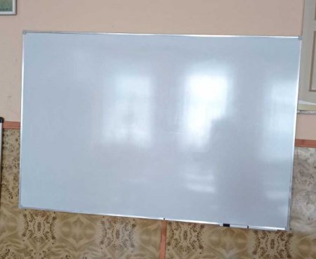 Дякуємо батькам випускників за подарунок ліцею.