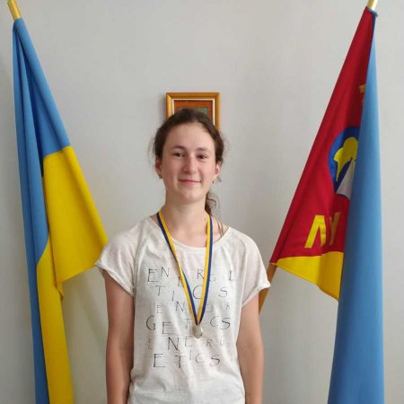 Нагородженням срібними медалями!