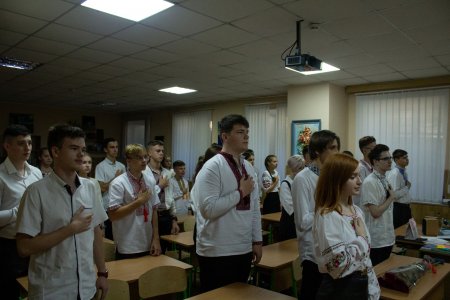 Перший урок в 11-ФМ