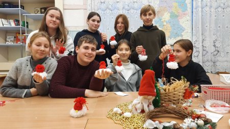 Новорічні іграшки своїми руками